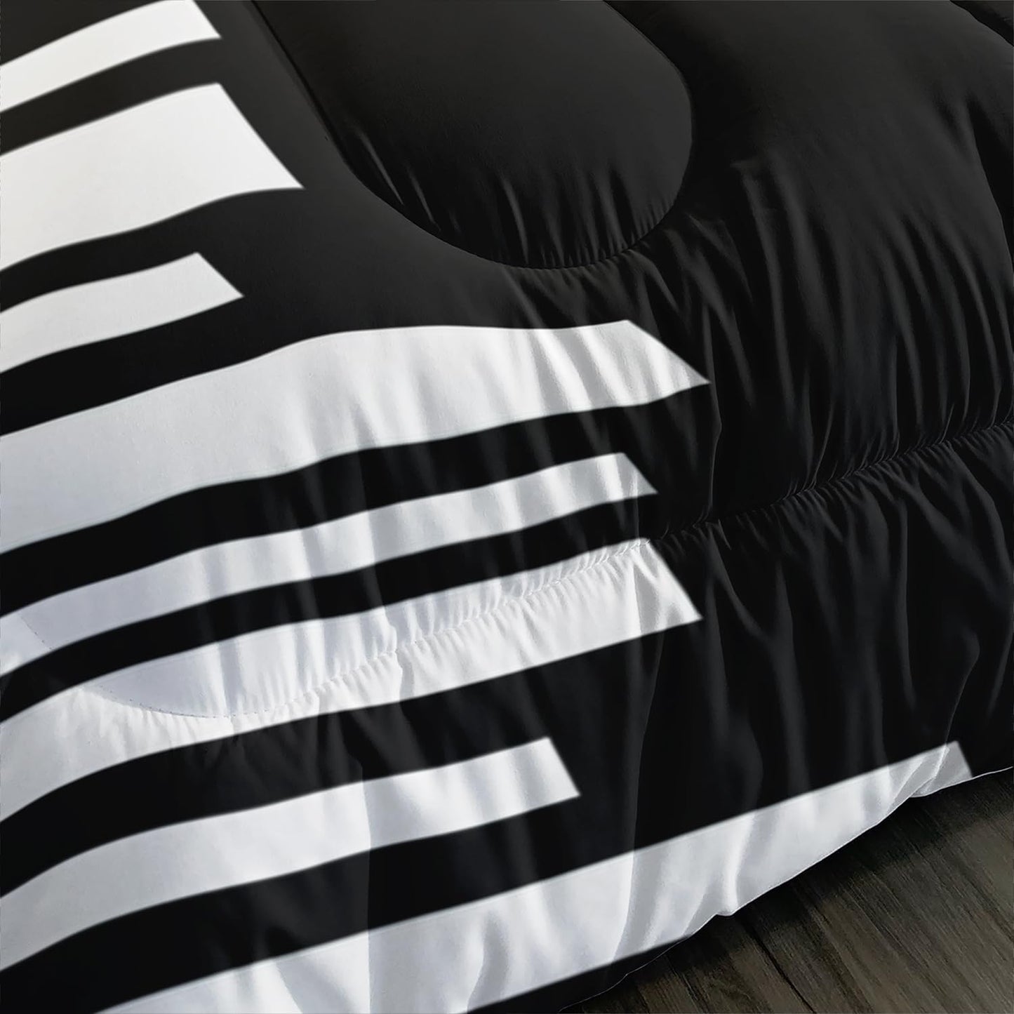 Kawaii Pet Cat Themed Comforter 3Pcs Queen Lover's Kitten Animal Bedding Set for Cat Lover Kid Teen Girl Boy Black White Cat Heart Pattern Quilt Bed Decor with 1 Comforter and 2 Pillowcases