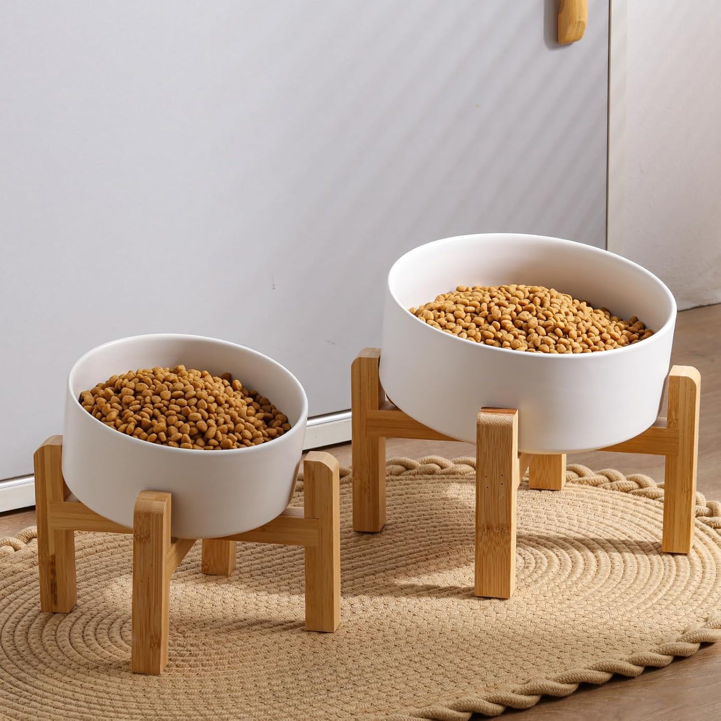 White Elevated/Raised 15°Tilted Anti Slip Ceramic Dog Bowl for Small/Medium Breeds,Slanted Bulldog Big Face Pet Food Water Feeding Dish with Stand for Cats and Dogs (3.6 Cups/28 OZ)