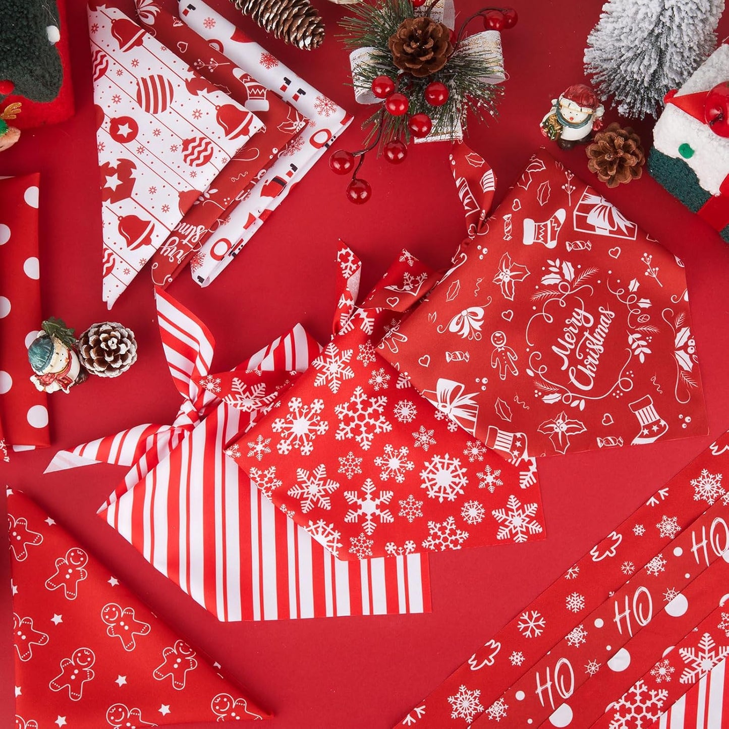Abbylike 50 Pcs Christmas Dog Bandanas Bulk Xmas Red and White Bandanas for Dogs Triangle Kerchief Bibs Scarf Set for Pet Christmas Costume Photo Props Accessories Pet Shops (31.5 x 21.7 x 21.7)